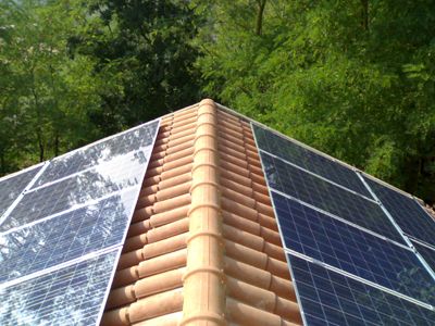 Impianto fotovoltaico casa in natura